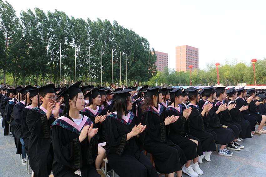 河北，致尊敬的听众朋友们